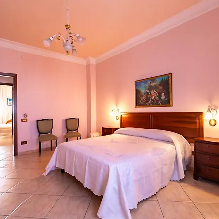 Himera Apartamento *